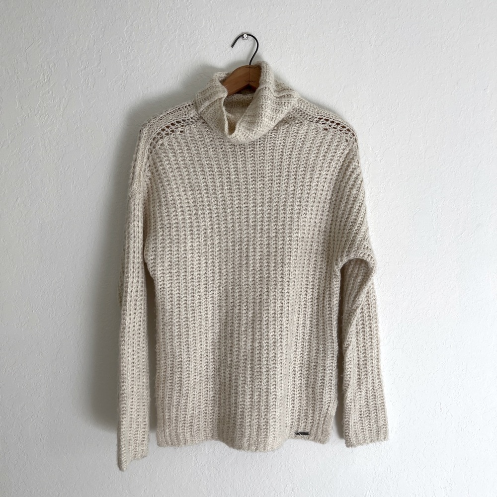 Abercrombie & Fitch Cream Turtleneck Sweater